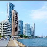 2 bedroom Apartment Near Beach&Bahía Castillo